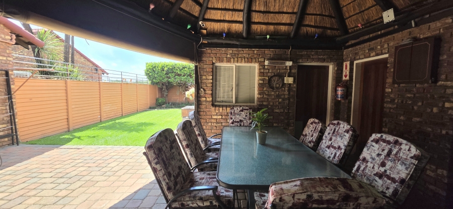 3 Bedroom Property for Sale in Naudeville Free State